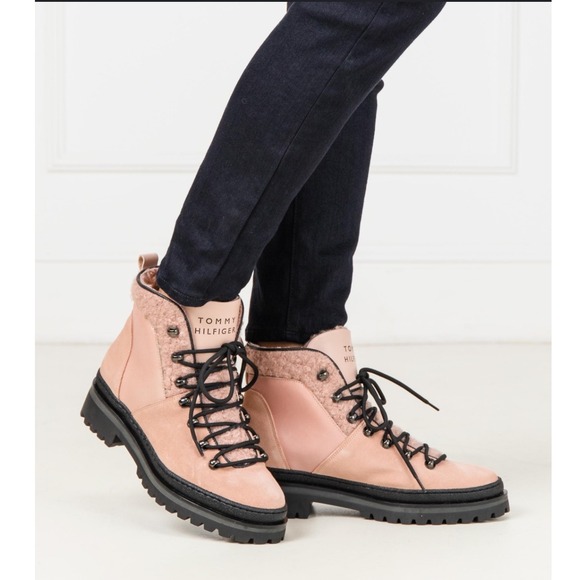 Tommy‎ Hilfiger Bocani North Outdoor Pink Lace Up Ankle Boots Women's 7.5 - Picture 1 of 8